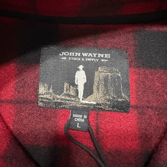 Classic Red and Black Plaid Zip-Up Sweater - Picture 3 of 5